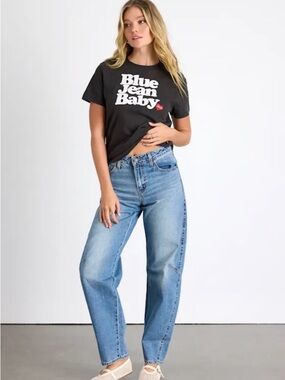 NWT Baggy Dad Barrel